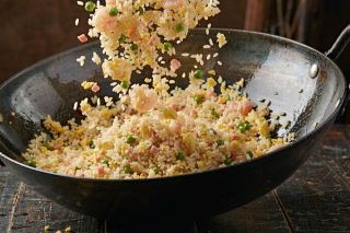 Receita de Arroz Frito com Camarão ao Estilo Chinês